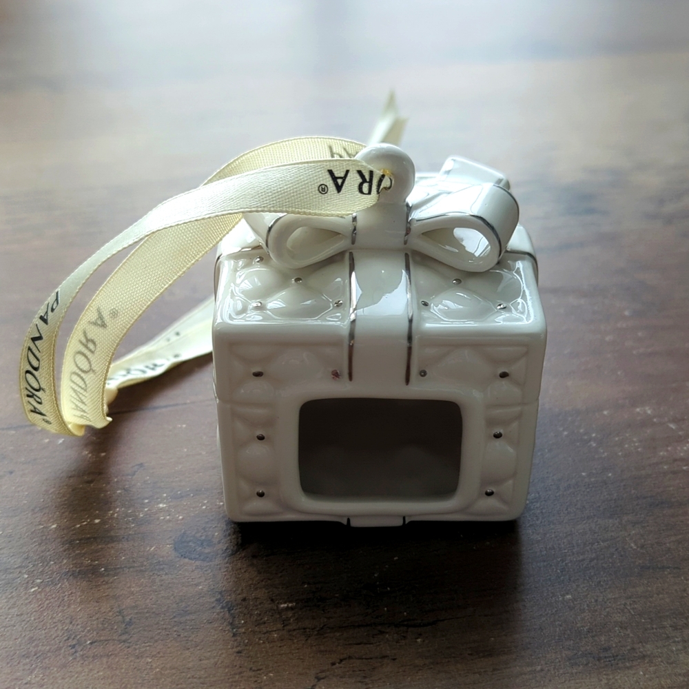 Pandora Collectable 2016 Christmas Ornament